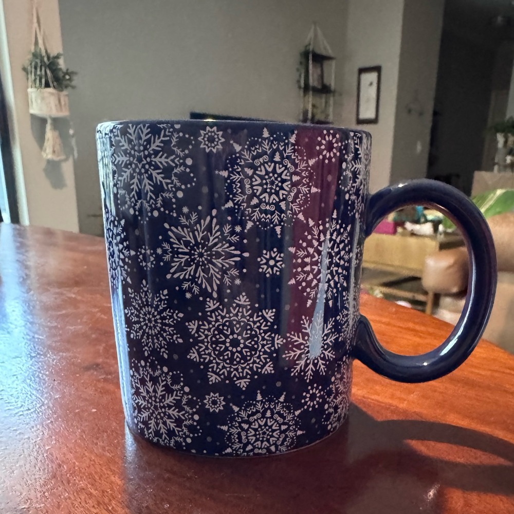 Snowflake Pattern Blue Mug